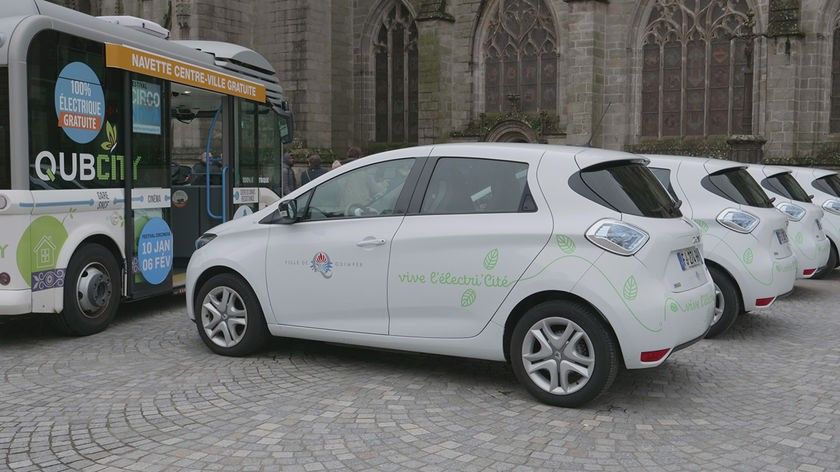 Ar strollegezh o tiskouez he c’harbedoù tredan nevez 