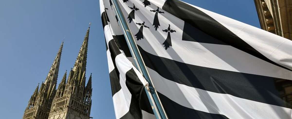 Ar c'helenn divyezhek e Kemper ha Kemper Breizh-Izel 