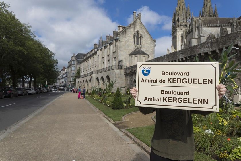 Plakennoù-straed Kemper gwerzhet e sav-taol : d’ar 1añ a viz C’hwevrer, da 2 e gm e ti-kêr Kemper